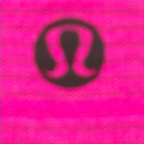 Lululemon tank size 4 - Picture 3 of 3